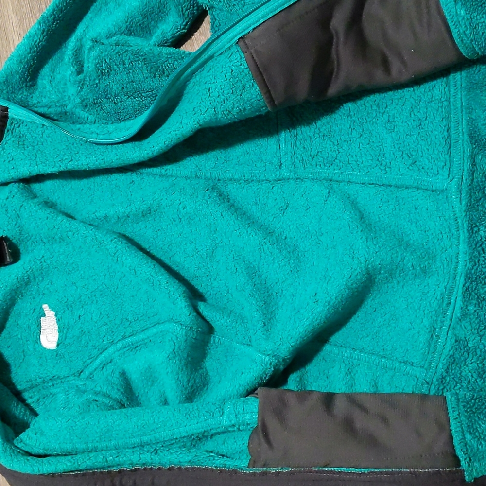 LAST CHANCE North Face fleece zip up jacket - Picture 6 of 7